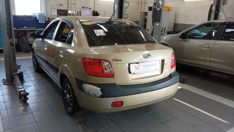 KIA Rio 2006 года, 202 790 км - вид 4