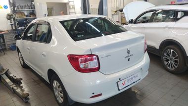 Renault Logan 2017 года, 161 955 км - вид 3