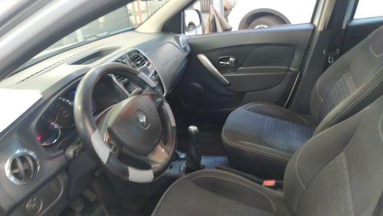 Renault Logan 2017 года, 161 955 км - вид 5