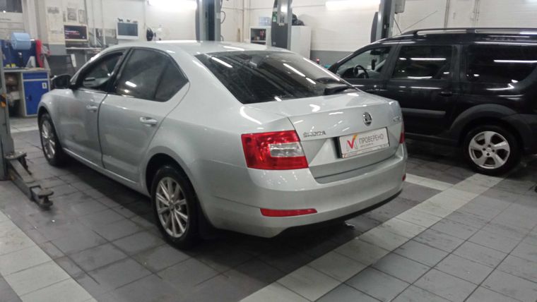 Skoda Octavia 2013 года, 253 590 км - вид 4