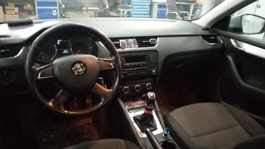 Skoda Octavia 2013 года, 253 590 км - вид 5