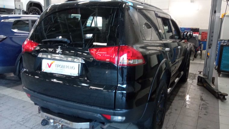 Mitsubishi Pajero Sport 2015 года, 253 320 км - вид 3