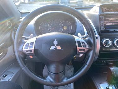 Mitsubishi Pajero Sport 2015 года, 253 320 км - вид 11