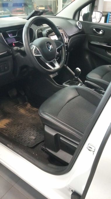 Renault Kaptur 2022 года, 54 318 км - вид 5