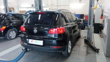 Volkswagen Tiguan 2013 года, 231 193 км - вид 3