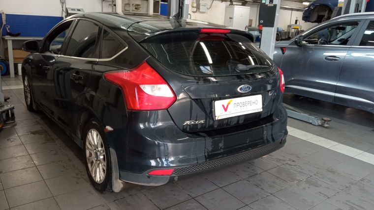 Ford Focus 2012 года, 157 635 км - вид 4