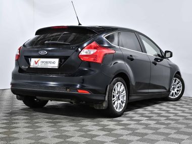 Ford Focus 2012 года, 157 635 км - вид 5