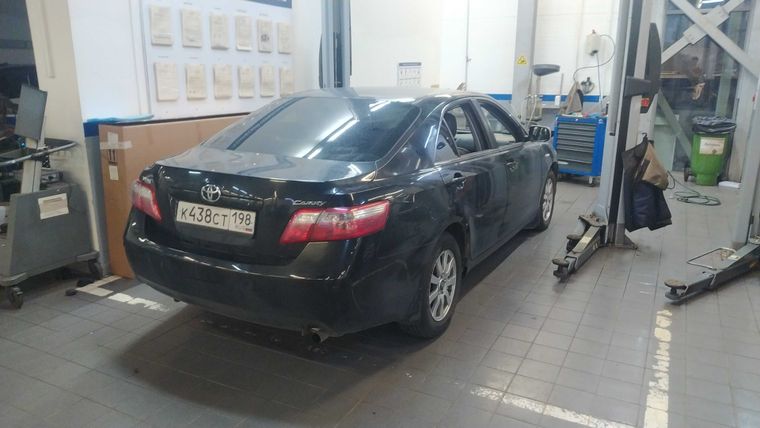 Toyota Camry 2007 года, 237 000 км - вид 3