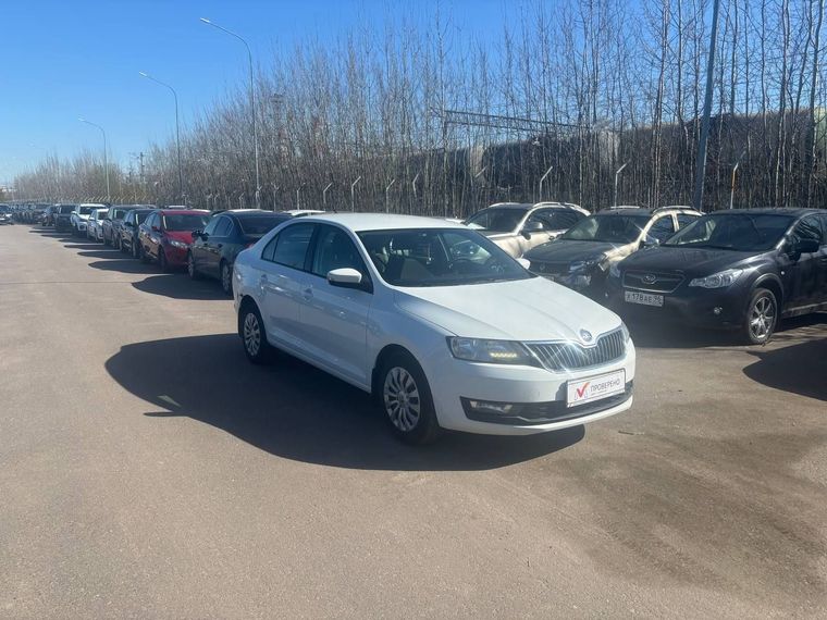 Skoda Rapid 2018 года, 116 178 км - вид 3
