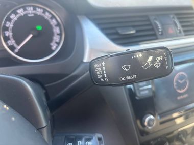 Skoda Rapid 2018 года, 116 178 км - вид 11