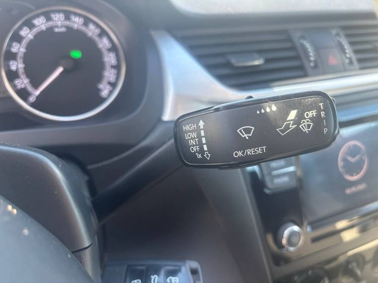 Skoda Rapid 2018 года, 116 178 км - вид 11