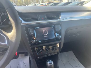 Skoda Rapid 2018 года, 116 178 км - вид 13