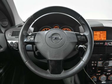 Opel Astra 2011 года, 197 855 км - вид 8