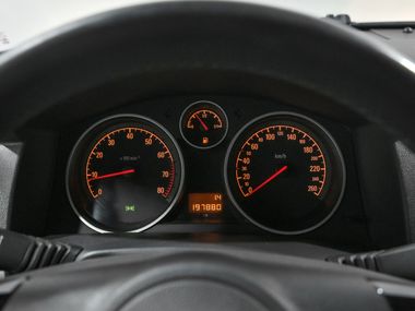 Opel Astra 2011 года, 197 855 км - вид 7