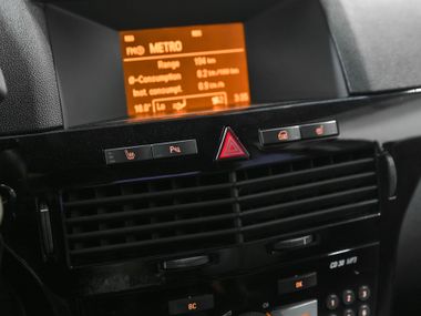 Opel Astra 2011 года, 197 855 км - вид 11