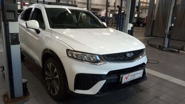 Белый Geely Tugella 2023 года | VIN 492875