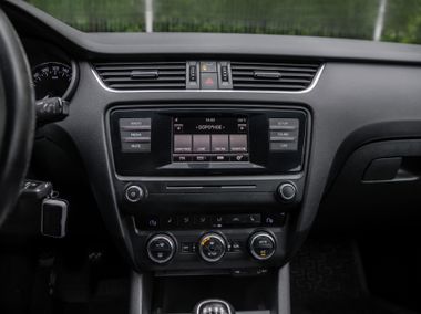 Skoda Octavia 2015 года, 260 223 км - вид 7