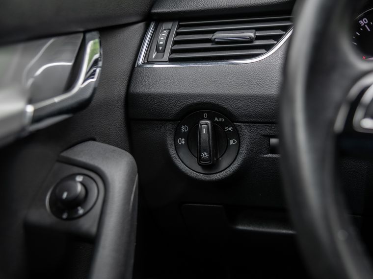 Skoda Octavia 2015 года, 260 223 км - вид 11