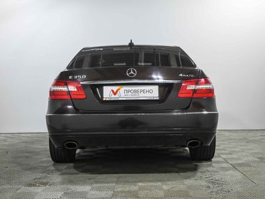 Mercedes-Benz E-класс 2010 года, 220 361 км - вид 5