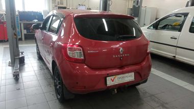 Renault Sandero 2014 года, 296 259 км - вид 4