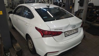 Hyundai Solaris 2017 года, 268 355 км - вид 4