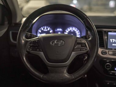 Hyundai Solaris 2017 года, 268 355 км - вид 6