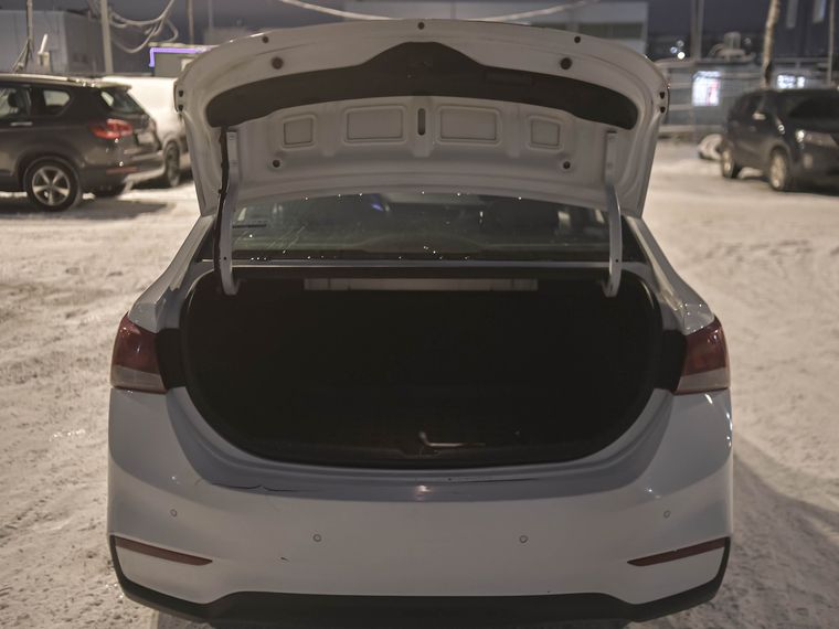 Hyundai Solaris 2017 года, 268 355 км - вид 11