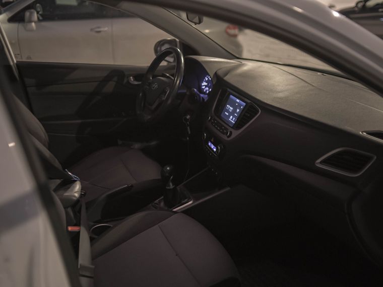 Hyundai Solaris 2017 года, 268 355 км - вид 10