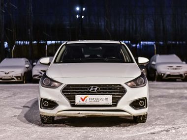 Hyundai Solaris 2017 года, 268 355 км - вид 3