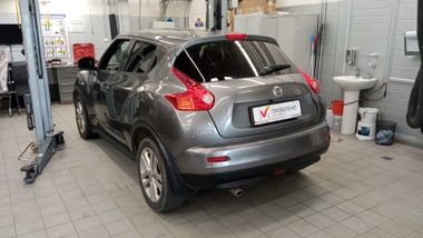 Nissan Juke 2012 года, 161 316 км - вид 4