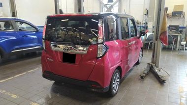 Toyota Tank 2018 года, 140 589 км - вид 3
