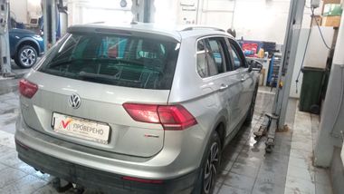 Volkswagen Tiguan 2018 года, 92 257 км - вид 3