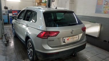 Volkswagen Tiguan 2018 года, 92 257 км - вид 4