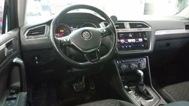 Volkswagen Tiguan 2018 года, 92 257 км - вид 5