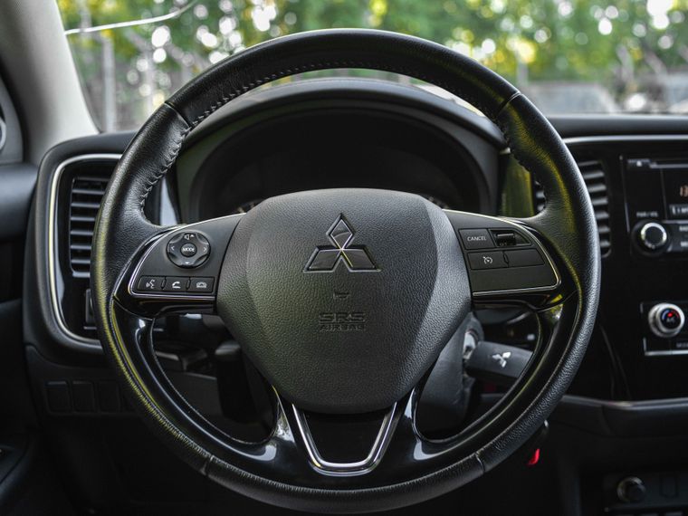 Mitsubishi Outlander 2022 года, 98 560 км - вид 7