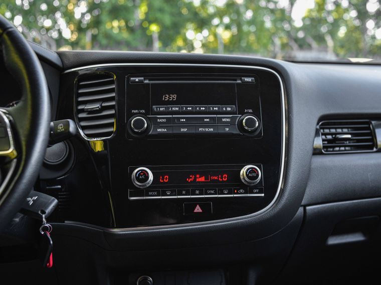 Mitsubishi Outlander 2022 года, 98 560 км - вид 9