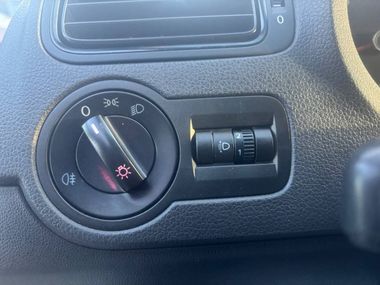 Volkswagen Polo 2011 года, 193 212 км - вид 15