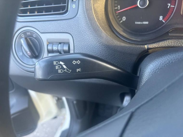 Volkswagen Polo 2011 года, 193 212 км - вид 9