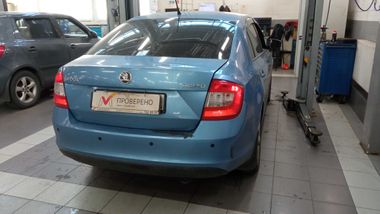 Skoda Rapid 2014 года, 200 000 км - вид 3