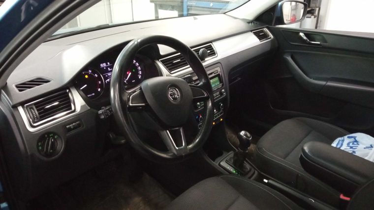 Skoda Rapid 2014 года, 200 000 км - вид 5