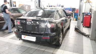 Mazda 3 2008 года, 201 618 км - вид 3