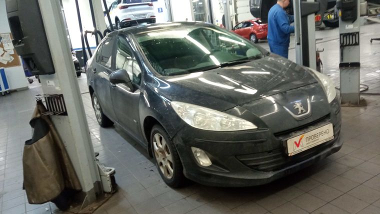 Peugeot 408 2016 года, 177 337 км - вид 3