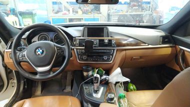 BMW 3 серия 2016 года, 198 285 км - вид 3