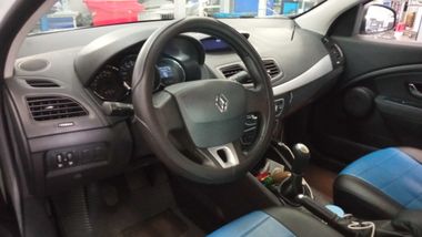 Renault Fluence 2011 года, 243 227 км - вид 5