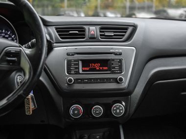 KIA Rio 2016 года, 140 000 км - вид 7