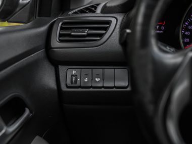 KIA Rio 2016 года, 140 000 км - вид 10