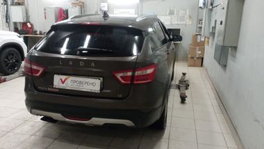 ВАЗ (LADA) Vesta Cross 2019 года, 140 023 км - вид 3