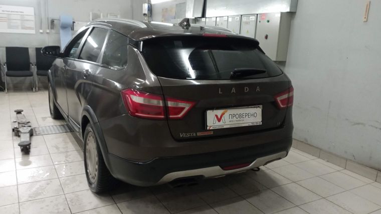 ВАЗ (LADA) Vesta Cross 2019 года, 140 023 км - вид 4