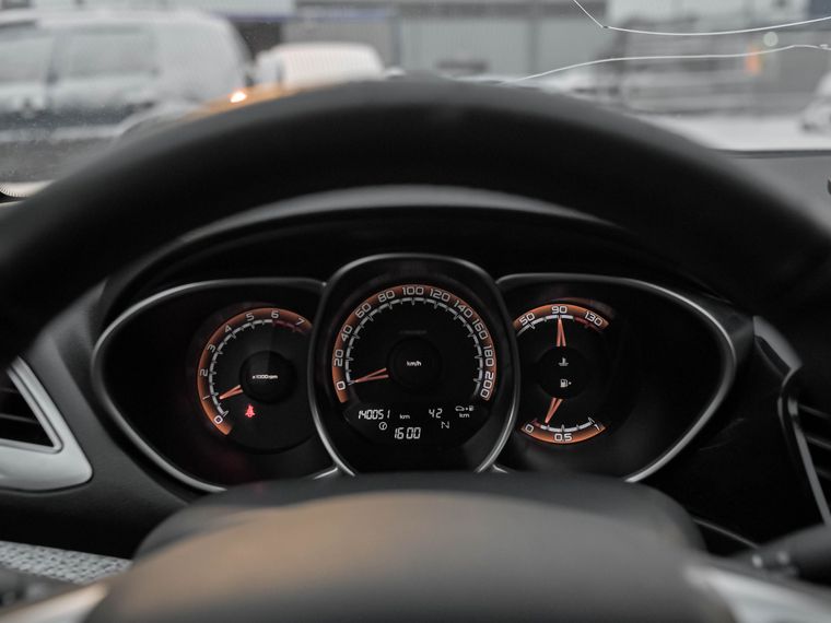 ВАЗ (LADA) Vesta Cross 2019 года, 140 023 км - вид 5