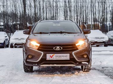ВАЗ (LADA) Vesta Cross 2019 года, 140 023 км - вид 3